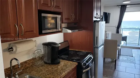 19201 Collins Avenue Sunny Isles Beach FL 33160