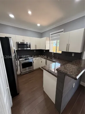 7353 NW 174th Terrace Hialeah FL 33015