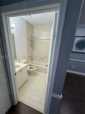 7353 NW 174th Terrace Hialeah FL 33015