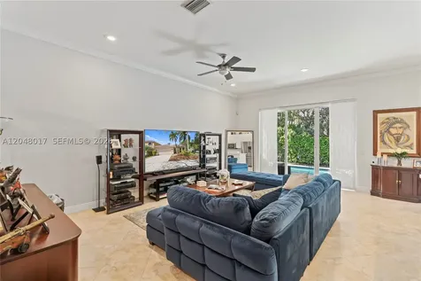 1097 Allamanda Way Weston FL 33327
