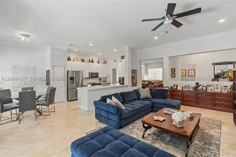 1097 Allamanda Way Weston FL 33327