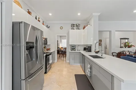 1097 Allamanda Way Weston FL 33327