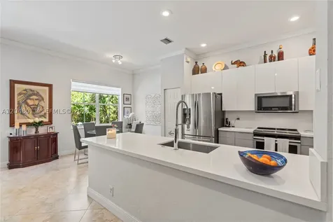 1097 Allamanda Way Weston FL 33327