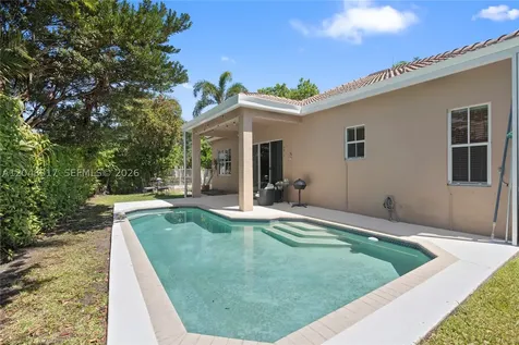 1097 Allamanda Way Weston FL 33327