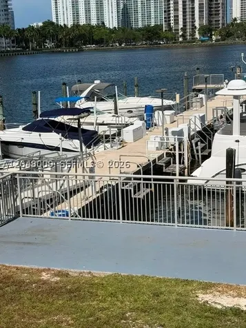 18061 Biscayne Boulevard Aventura FL 33160