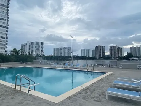 18061 Biscayne Boulevard Aventura FL 33160