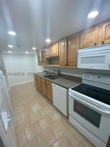 18061 Biscayne Boulevard Aventura FL 33160
