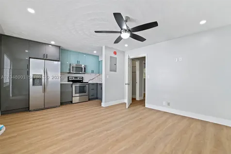 1634 NE 4th Place Fort Lauderdale FL 33301