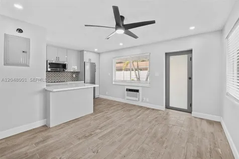 1634 NE 4th Place Fort Lauderdale FL 33301