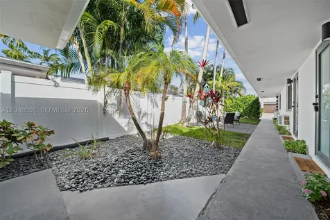 1634 NE 4th Place Fort Lauderdale FL 33301