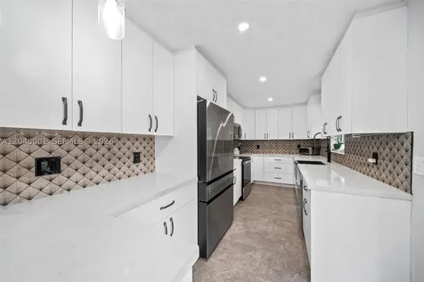 1634 NE 4th Place Fort Lauderdale FL 33301