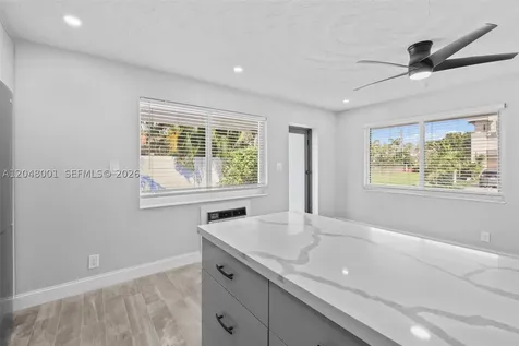 1634 NE 4th Place Fort Lauderdale FL 33301