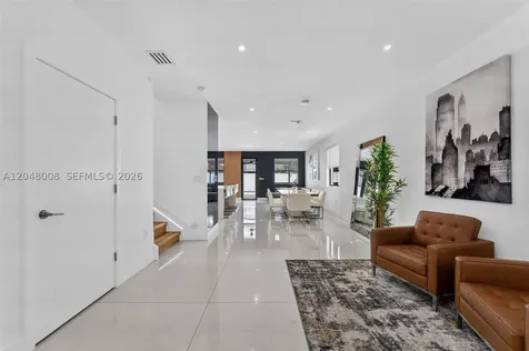 11024 W 35th Lane Hialeah FL 33018