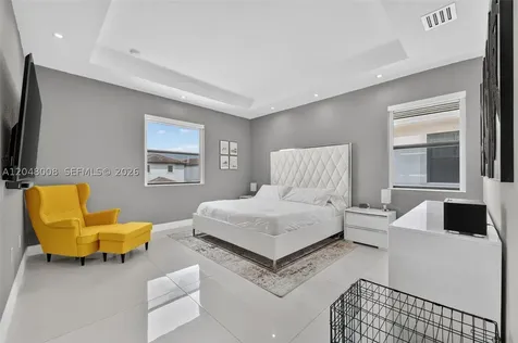 11024 W 35th Lane Hialeah FL 33018