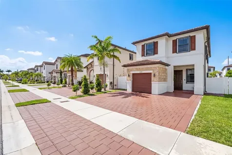 11024 W 35th Lane Hialeah FL 33018