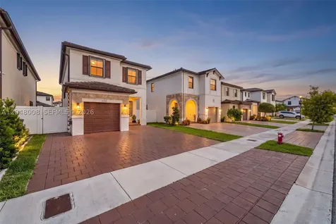 11024 W 35th Lane Hialeah FL 33018