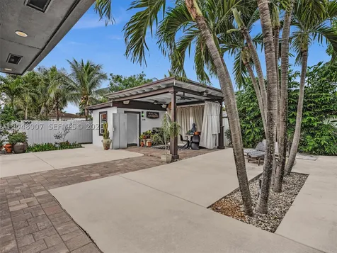 310 SW 65th Avenue Miami FL 33144