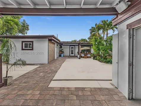 310 SW 65th Avenue Miami FL 33144