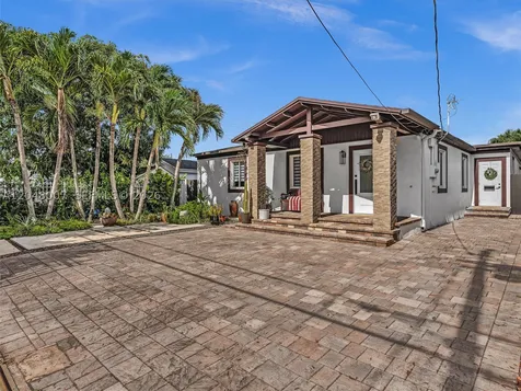 310 SW 65th Avenue Miami FL 33144