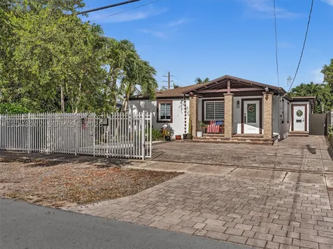 310 SW 65th Avenue Miami FL 33144