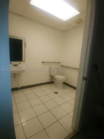2365 NW 70th Avenue 18 Miami FL 33122