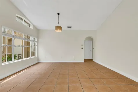 4916 SW 154th Avenue Miami FL 33185
