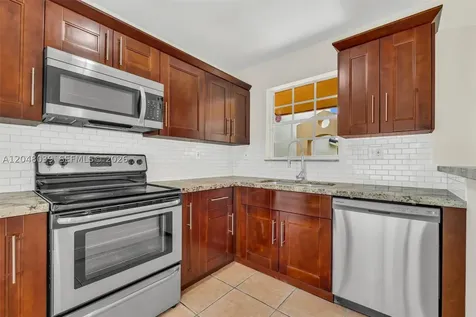 4916 SW 154th Avenue Miami FL 33185
