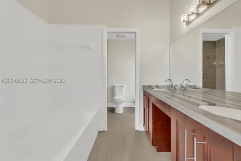 4916 SW 154th Avenue Miami FL 33185