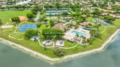 4916 SW 154th Avenue Miami FL 33185