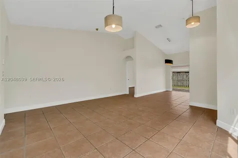 4916 SW 154th Avenue Miami FL 33185