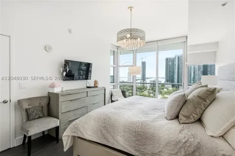 3301 NE 1st Avenue Miami FL 33137