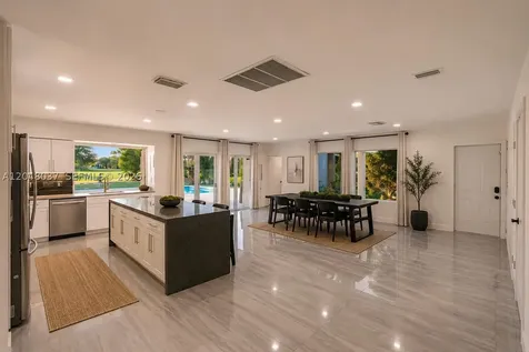 4740 N 31st Court Hollywood FL 33021