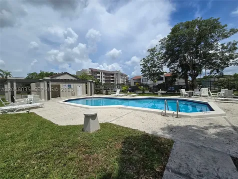 8877 Fontainebleau Boulevard Miami FL 33172
