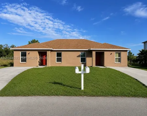 642 Heraldo Court Kissimmee FL 34758