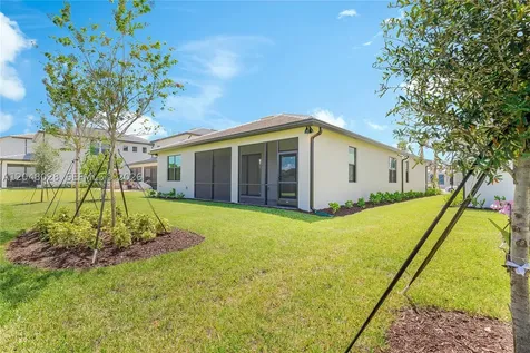 4480 Gramercy Drive Oakland Park FL 33309