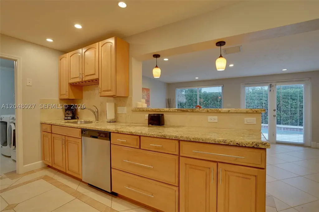 1660 NE 26th Avenue Pompano Beach FL 33062