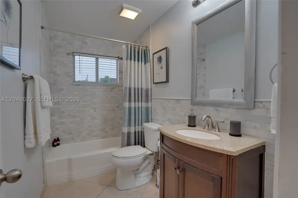 1660 NE 26th Avenue Pompano Beach FL 33062