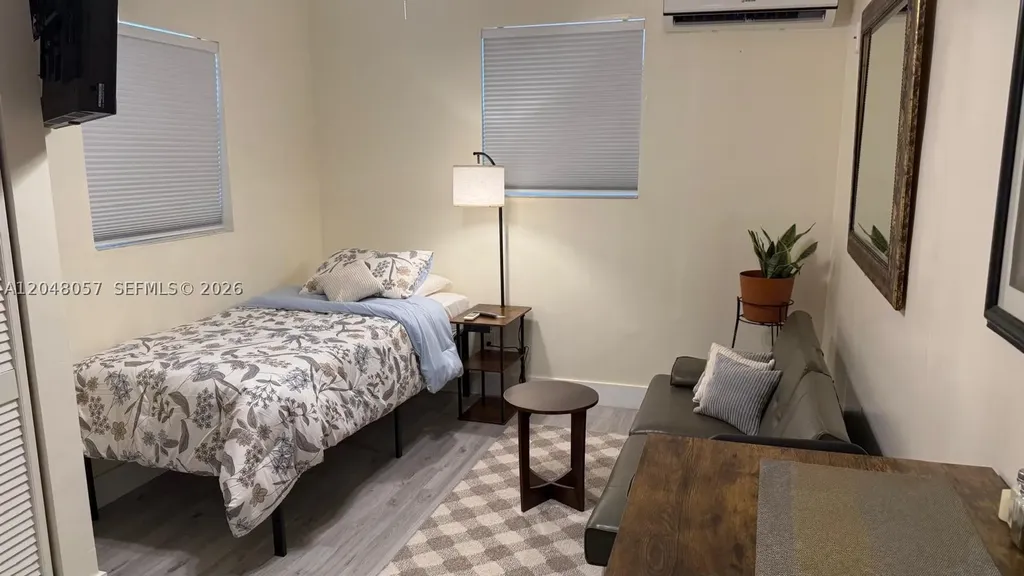 3422 SW 25th Street Miami FL 33133