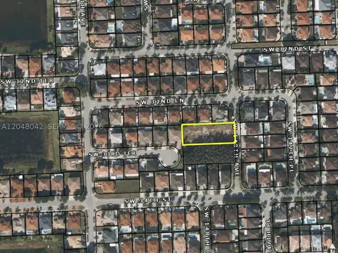 148 SW 32 Lane Miami FL 33185