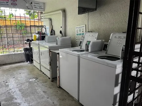181 NW 47th Avenue Miami FL 33126