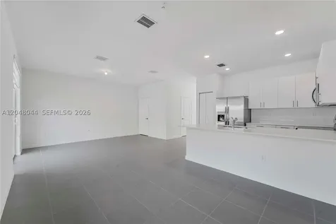 701 SE 13th St Circle Homestead FL 33034