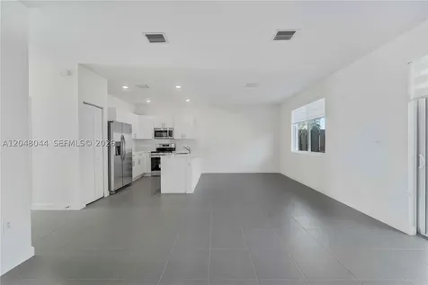 701 SE 13th St Circle Homestead FL 33034