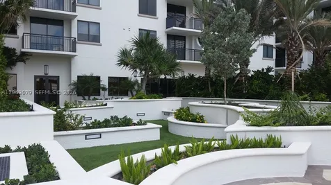 999 SW 1st Avenue Miami FL 33130