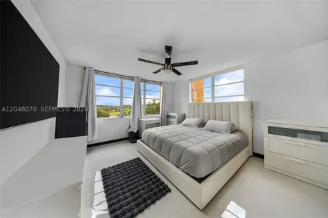 3001 W Rolling Hills Circle Davie FL 33328