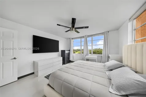 3001 W Rolling Hills Circle Davie FL 33328