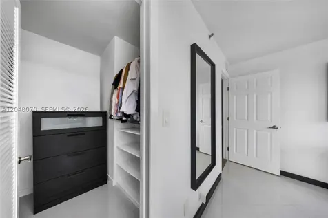 3001 W Rolling Hills Circle Davie FL 33328
