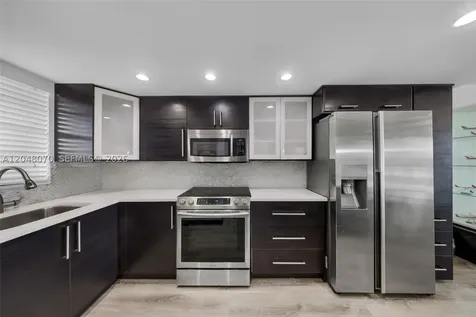 3001 W Rolling Hills Circle Davie FL 33328