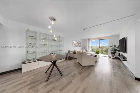 3001 W Rolling Hills Circle Davie FL 33328