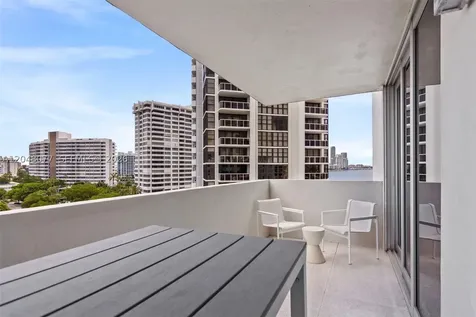 5 Island Avenue Miami Beach FL 33139