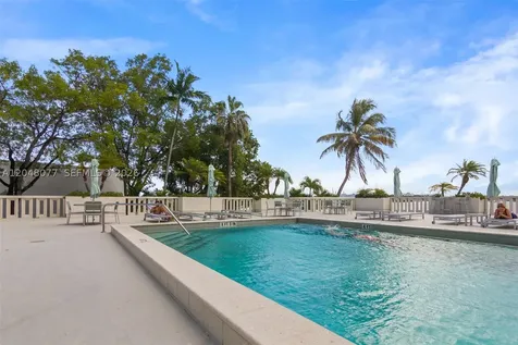 5 Island Avenue Miami Beach FL 33139
